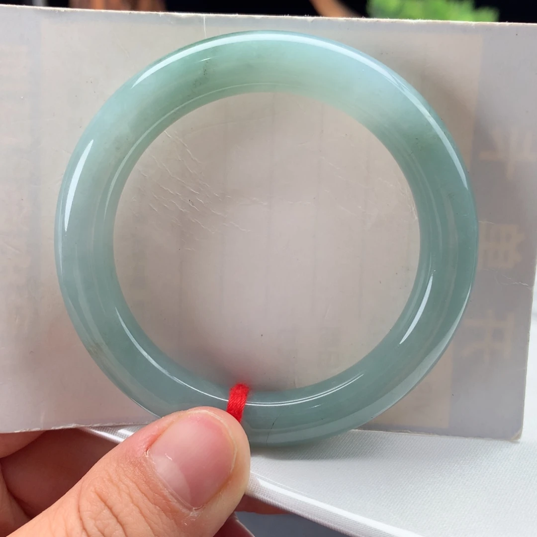 翡翠未镶嵌手镯（圆镯）纯天然