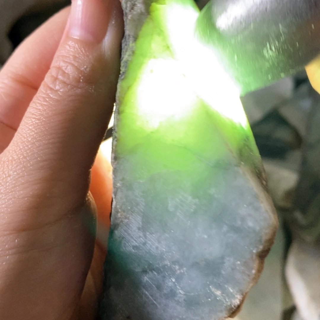 翡翠未镶嵌颈饰天然翡翠