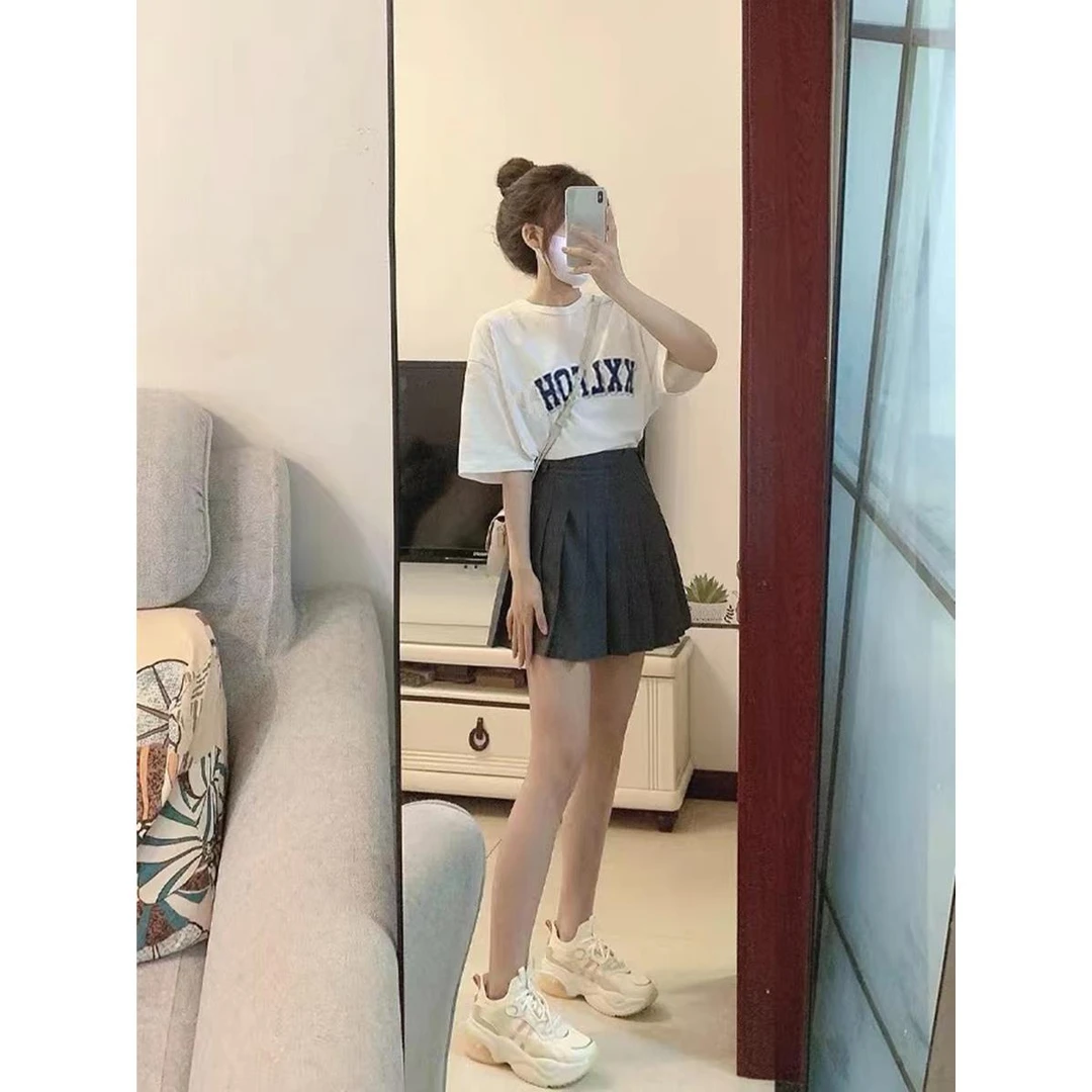 她他百伦茶系穿搭一整套活泼减龄套装小个子上衣配半身裙两件套装