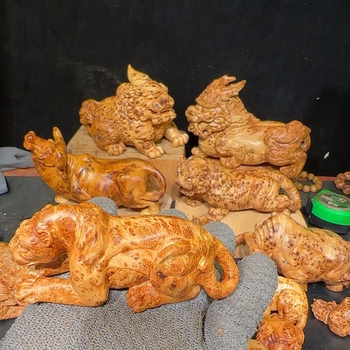 柏木人*余太行崖柏豹子