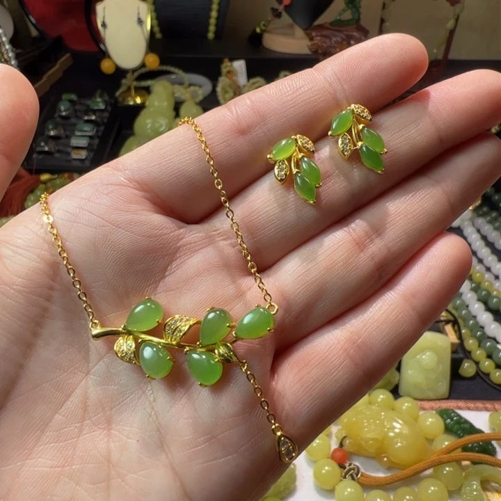 和田玉（碧玉）颈饰银S925镶嵌