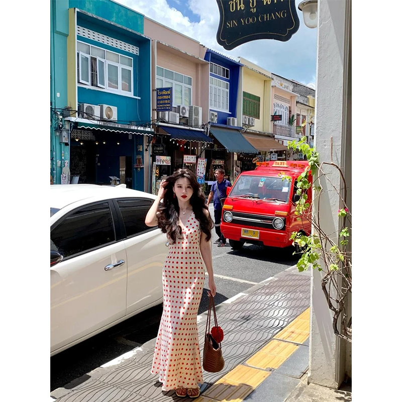 盐系气质度假风V领挂脖绑带背心连衣裙收腰显瘦百搭波点休闲长裙