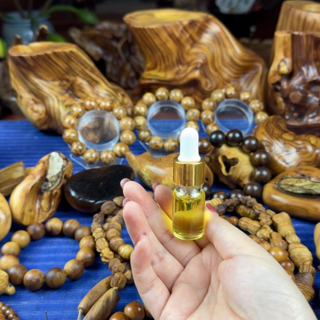 柏木（崖柏）北太行崖柏陈化精油