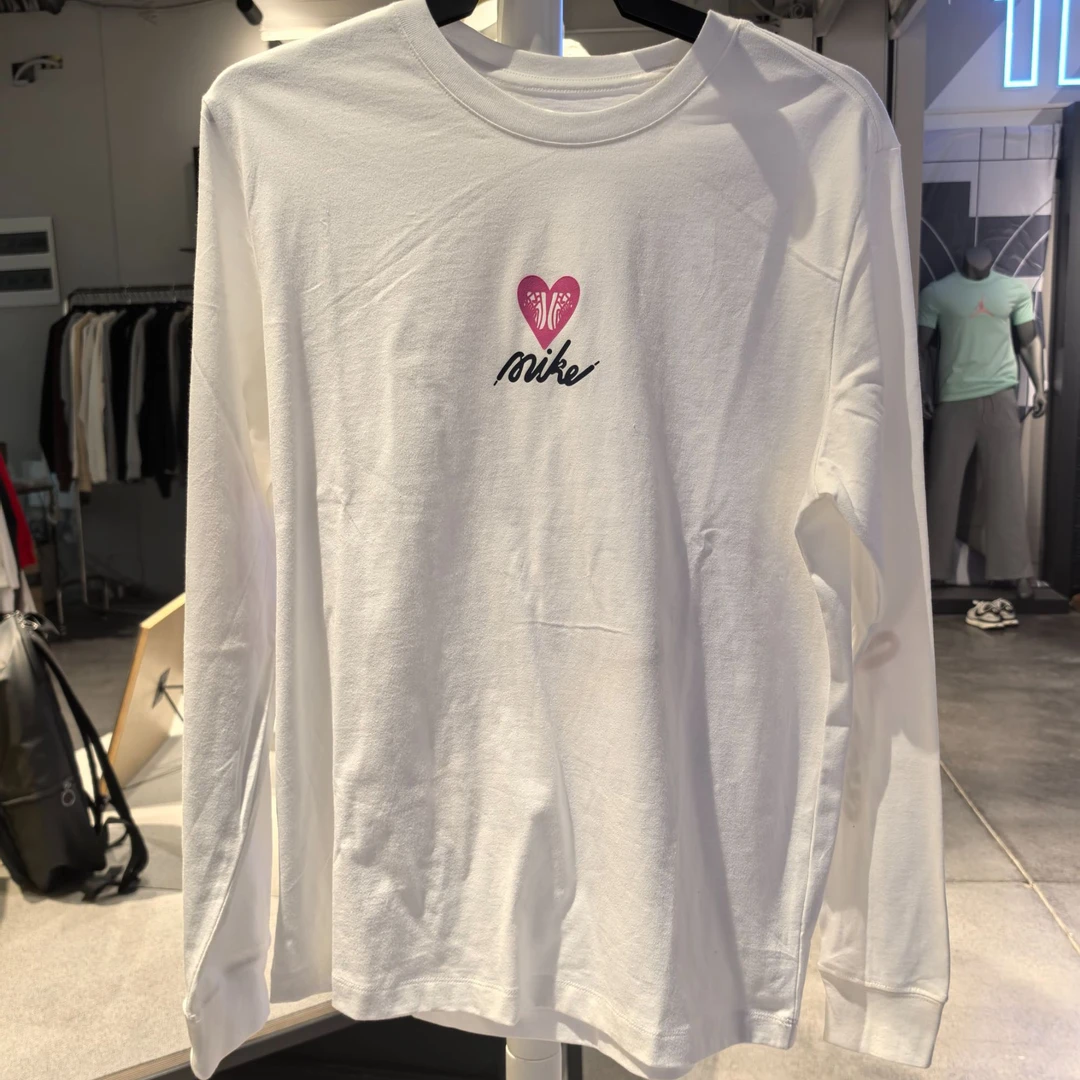 NIKE/耐克TEEVDAY25新男女同款情人节限定T恤HV9808-100