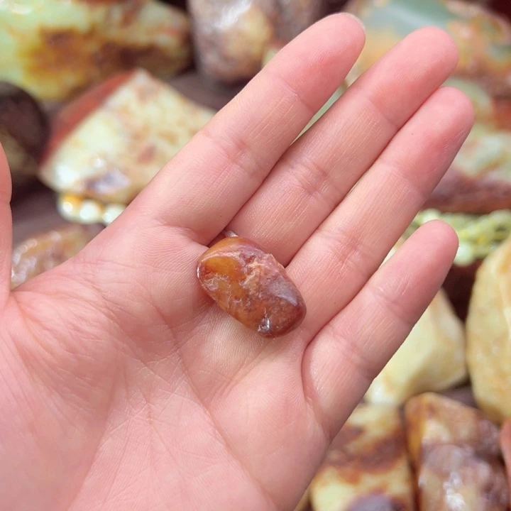 和田玉（糖玉）未镶嵌挂件玉****8