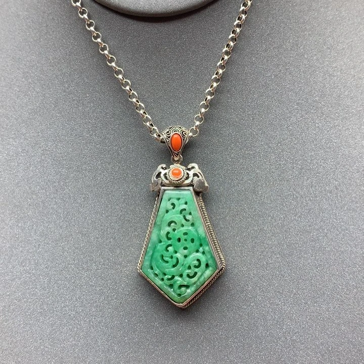 翡翠颈饰银S925镶嵌A**y