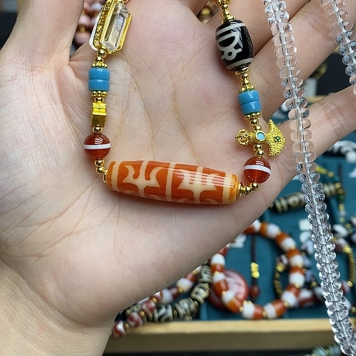 玛瑙/玉髓合金颈饰