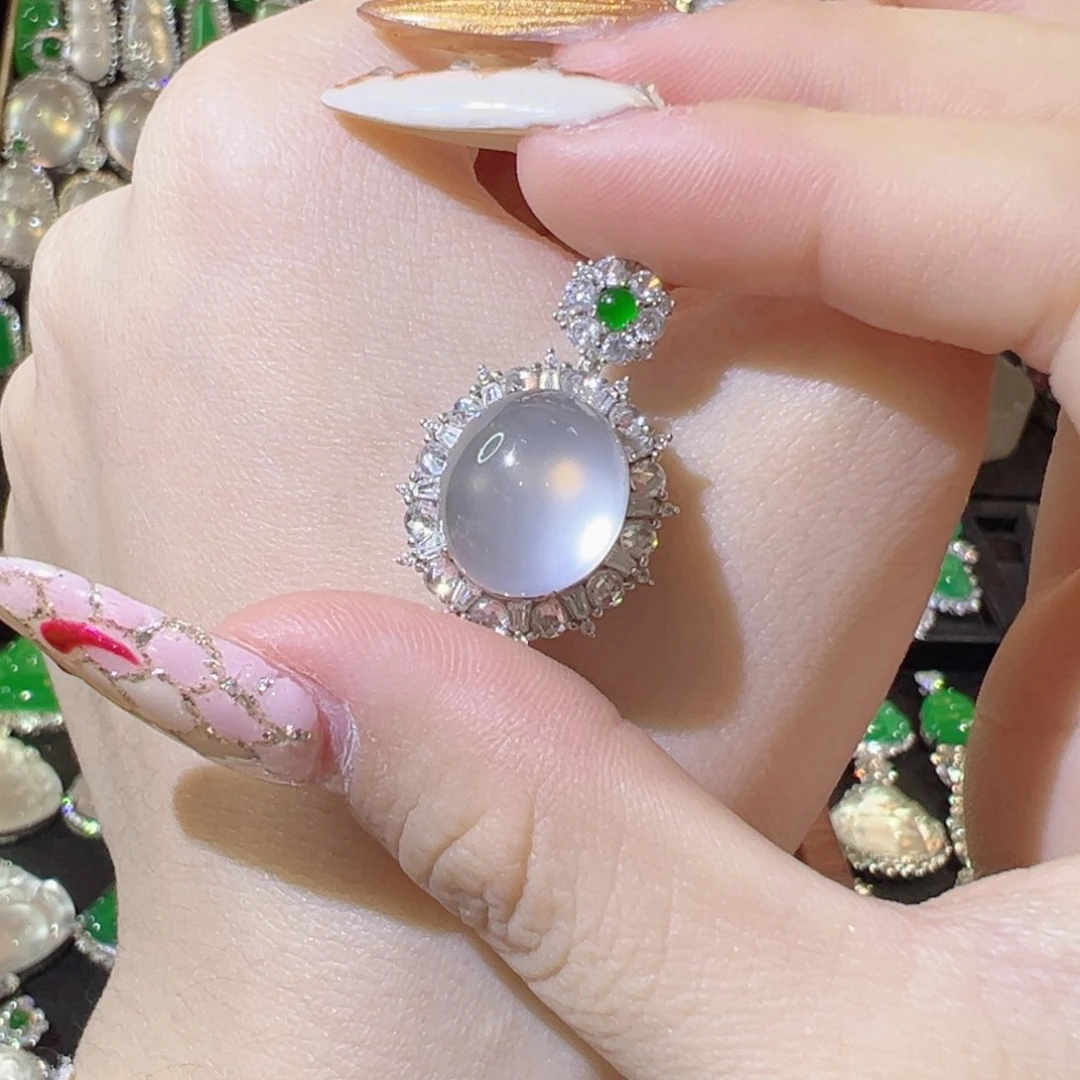 石英质玉颈饰银S925镶嵌