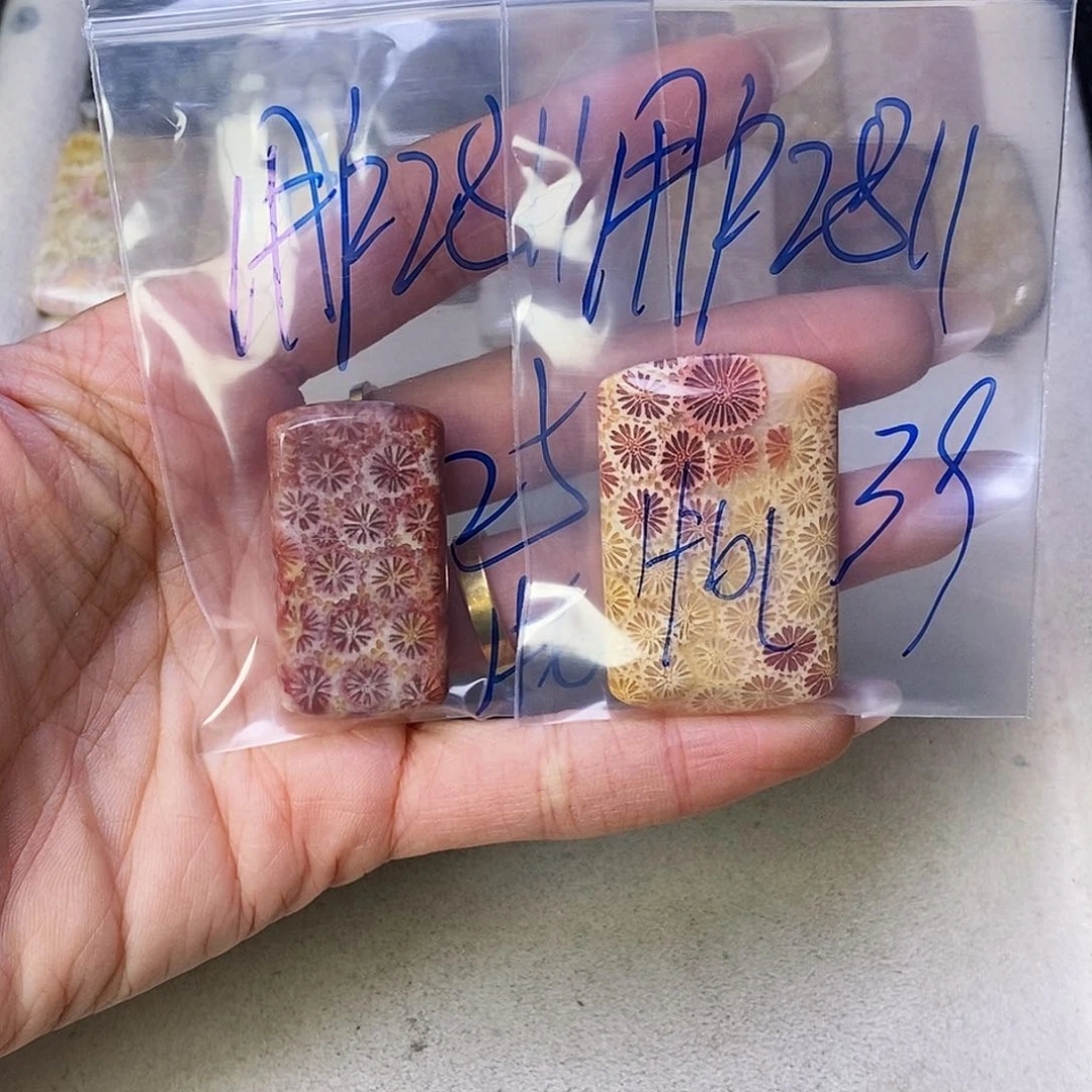 合金颈饰硅化玉用****1
