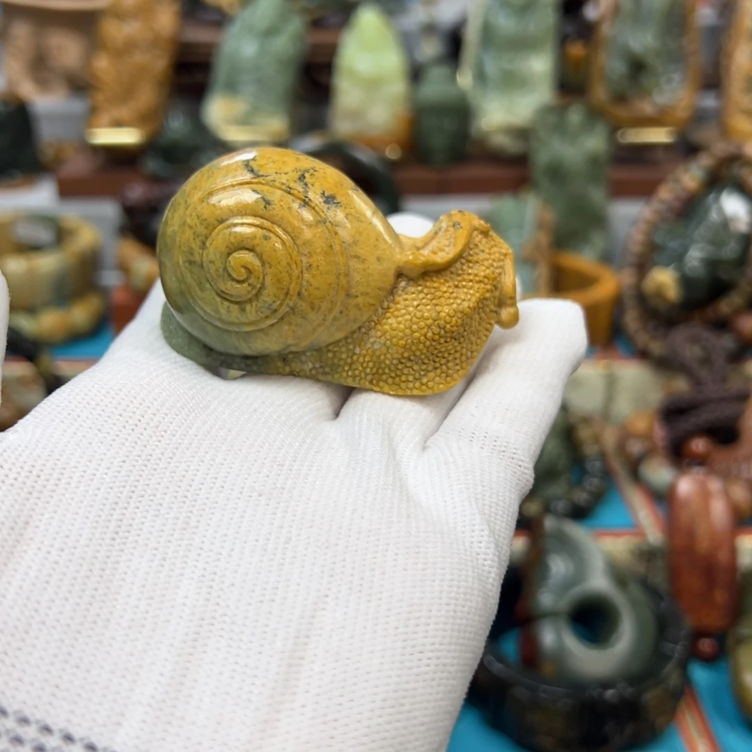 岫岩河磨玉（透闪石质玉）未镶嵌把件