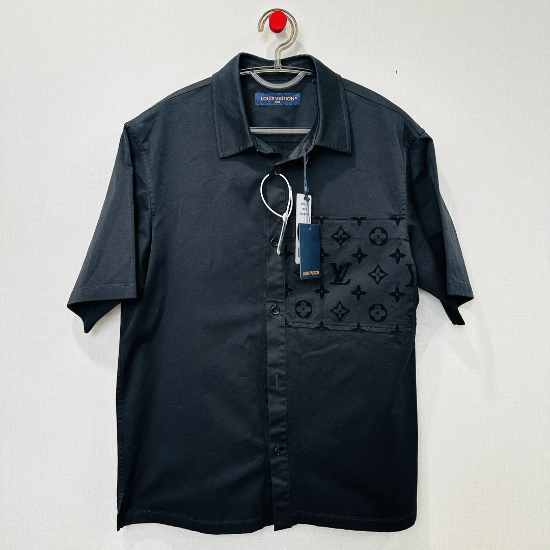 未使用 LouisVuitton/路易威登 口袋植绒满印衬衫 尺码：L 11380