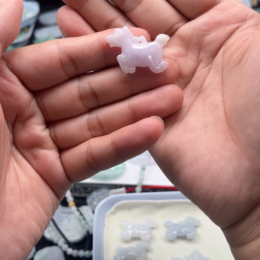 翡翠未镶嵌颈饰天然翡翠A货