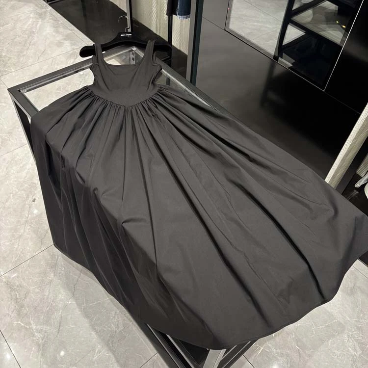 25年夏季新款女装 时尚气质显瘦大摆拼针织吊带连衣裙-25Y1153