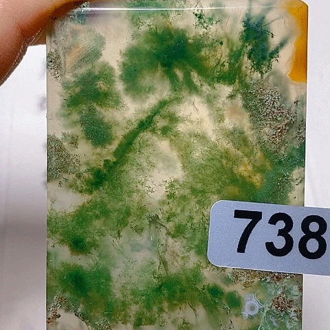 未镶嵌颈饰玛瑙/玉髓约****盒