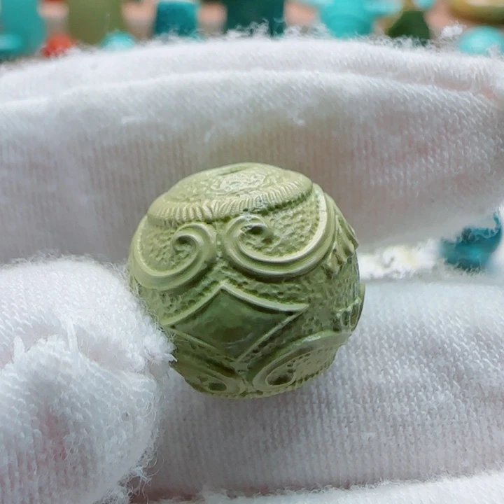 楽***神未镶嵌绿松石珠宝奇石