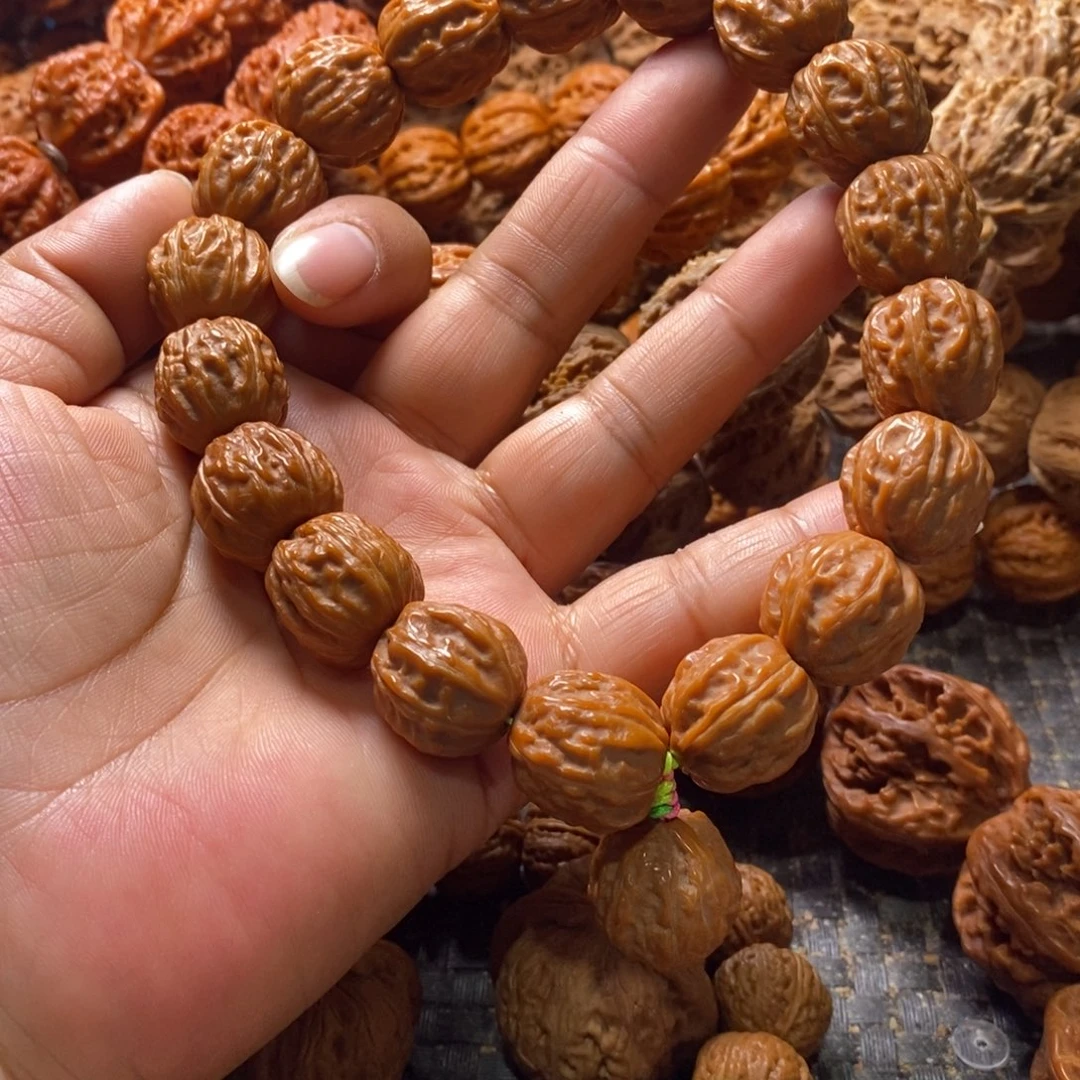 子***良文玩核桃吊坠树王