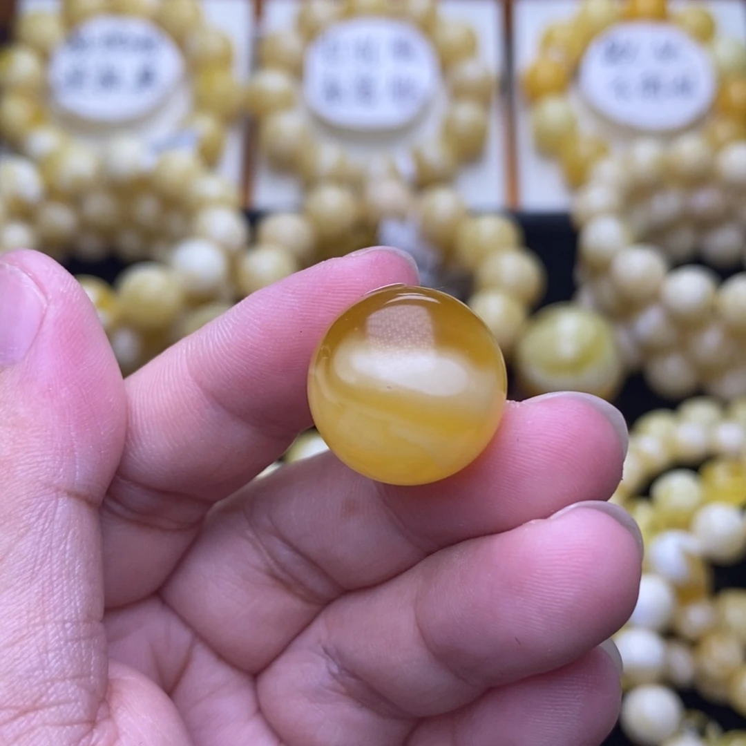 琥珀未镶嵌裸石36