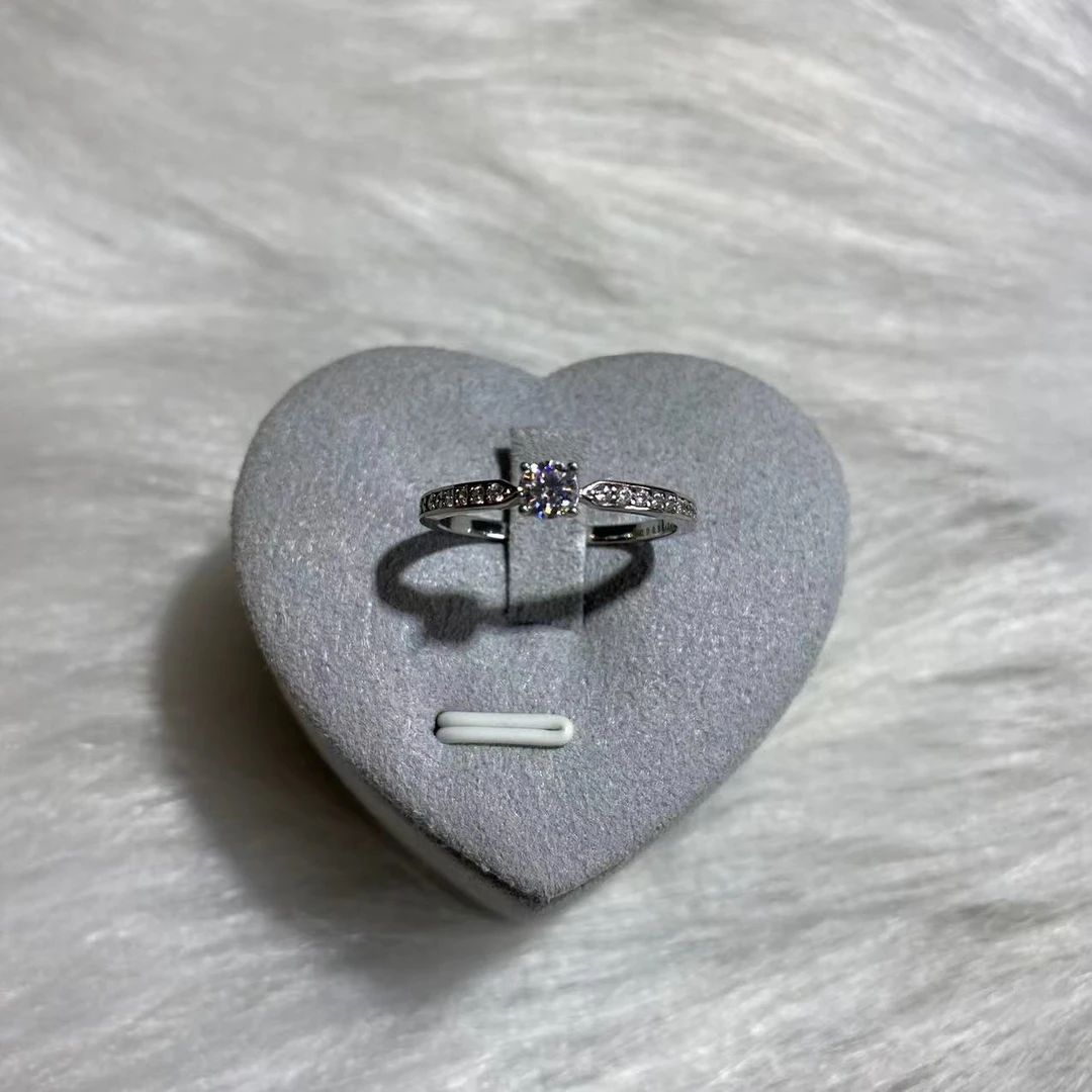 带包装 小米粒30分戒指.F