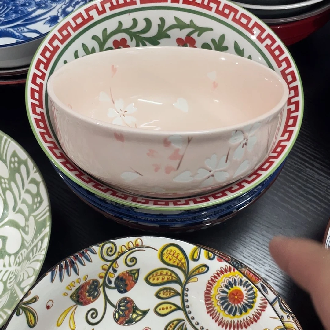 瓷     6.8寸温佩家 数量是2