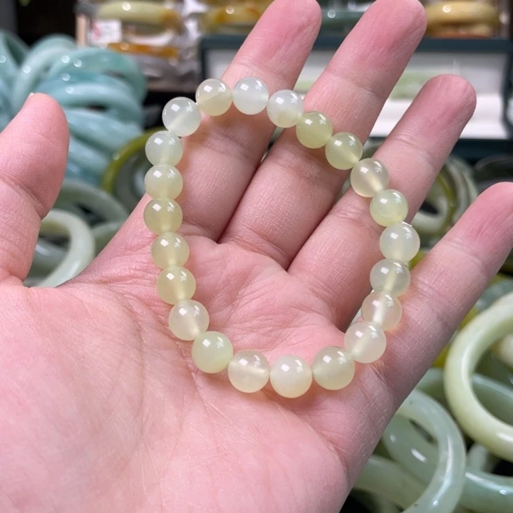未镶嵌岫玉手链个别残珠正常现象