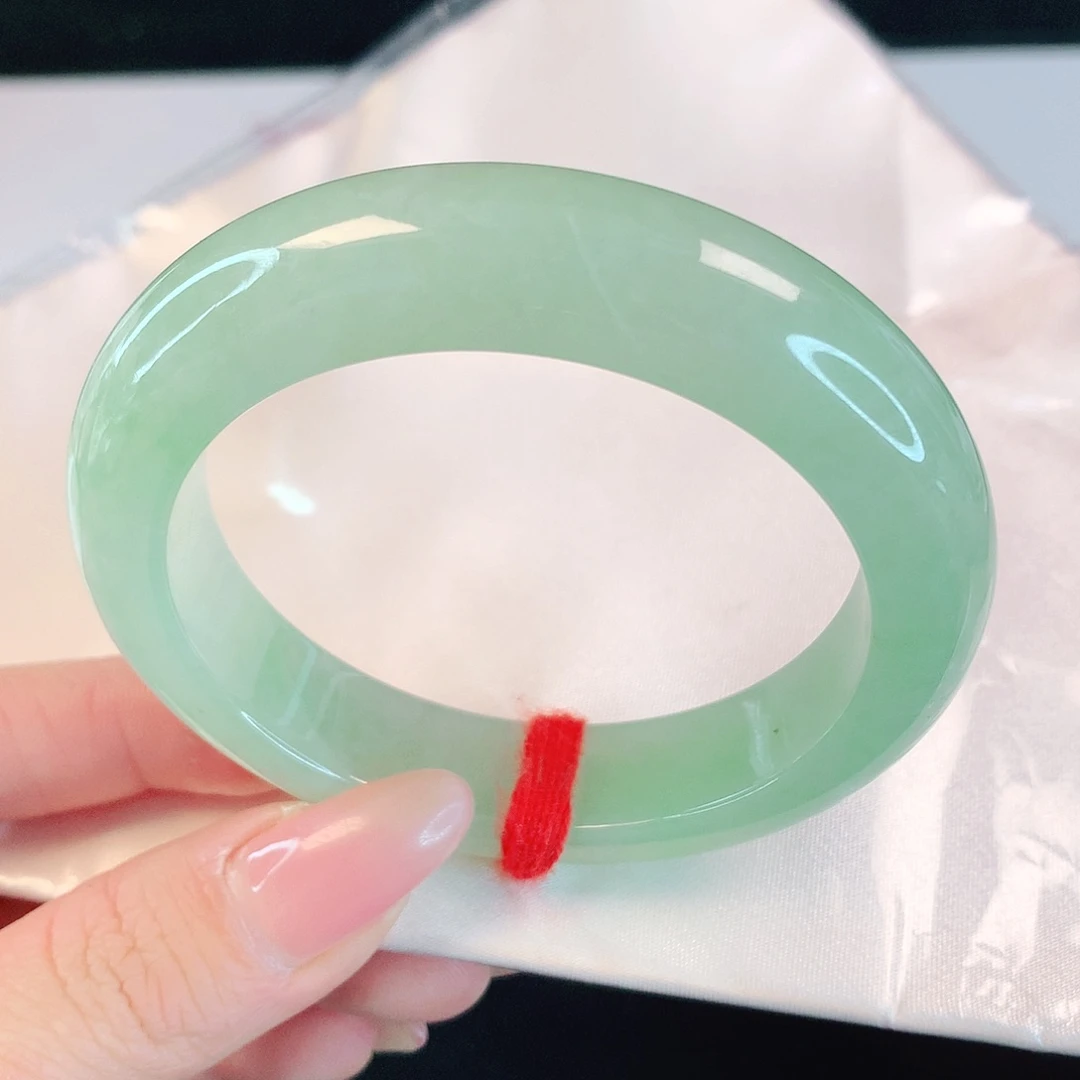 翡翠手镯未镶嵌7272翡翠