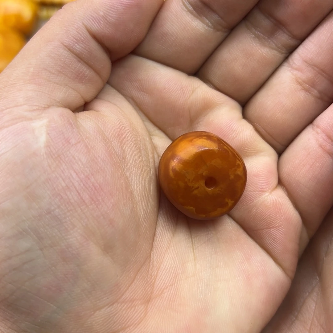 蜜蜡吊坠(不含链)未镶嵌