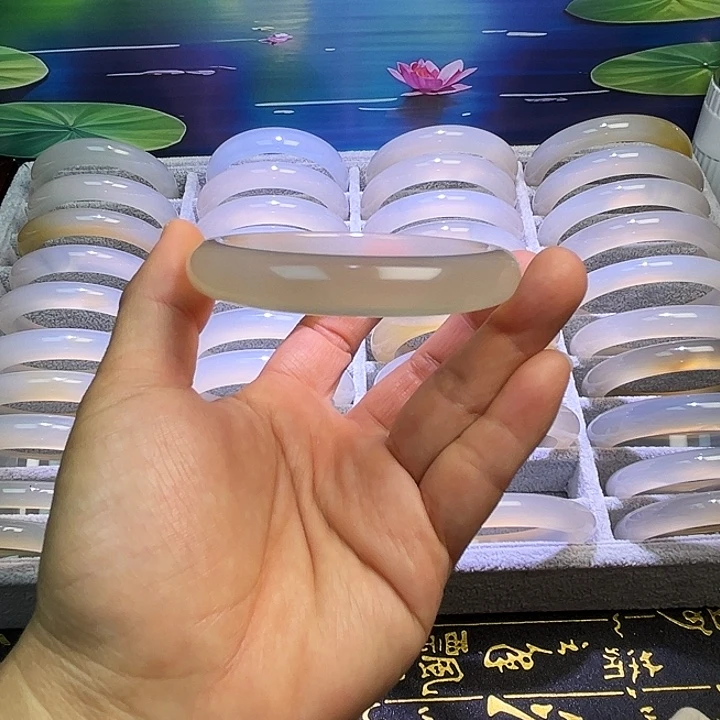 玛瑙/玉髓未镶嵌手镯