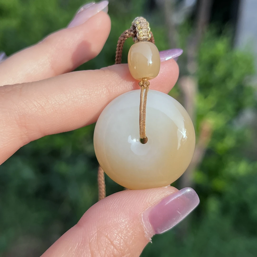 和田玉精品糖白平安扣吊坠R2