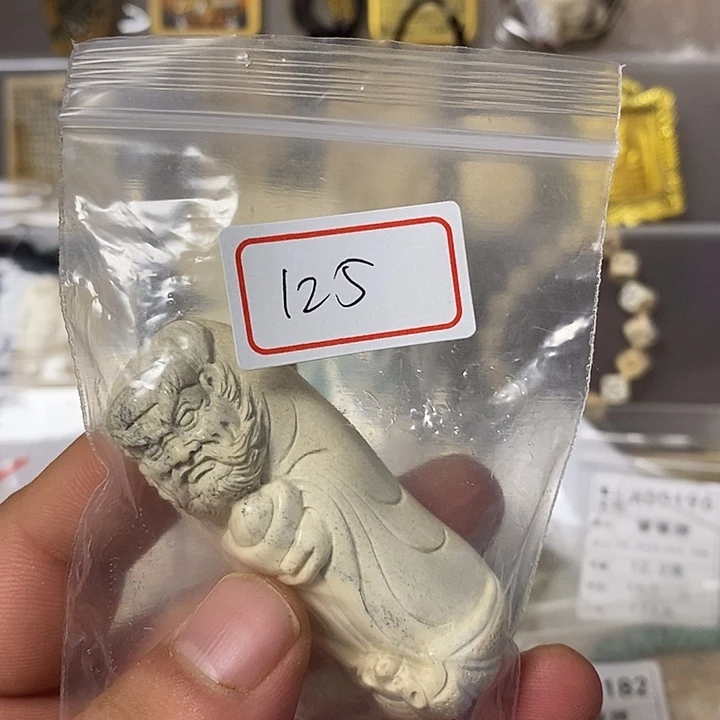 天然猛犸牙雕刻品
