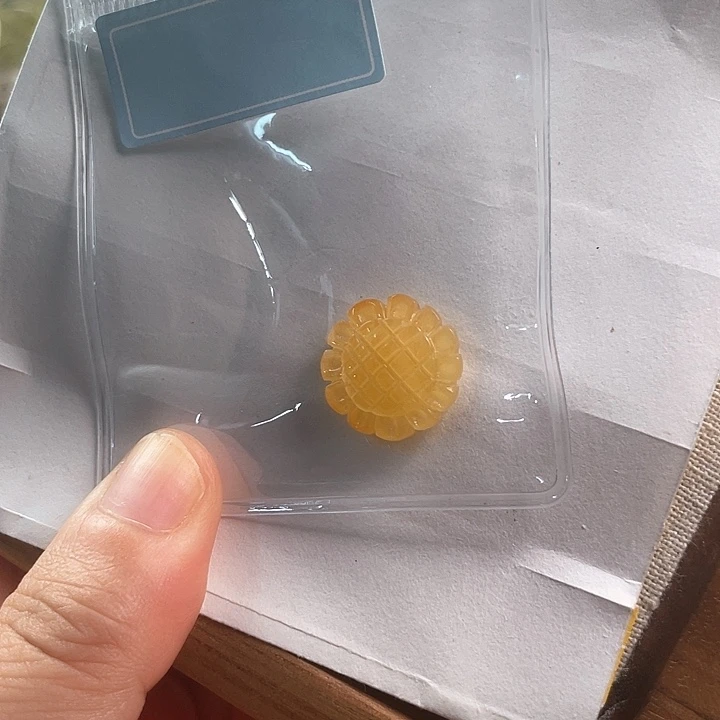 琥珀颈饰未镶嵌凤*