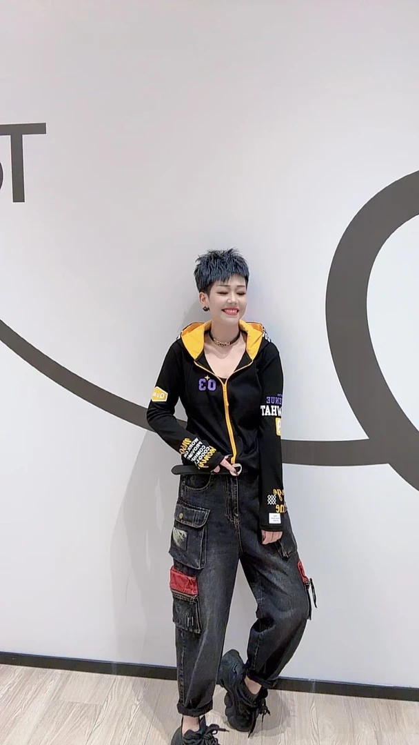 YY欧货潮牌时尚气质款帽衫8619