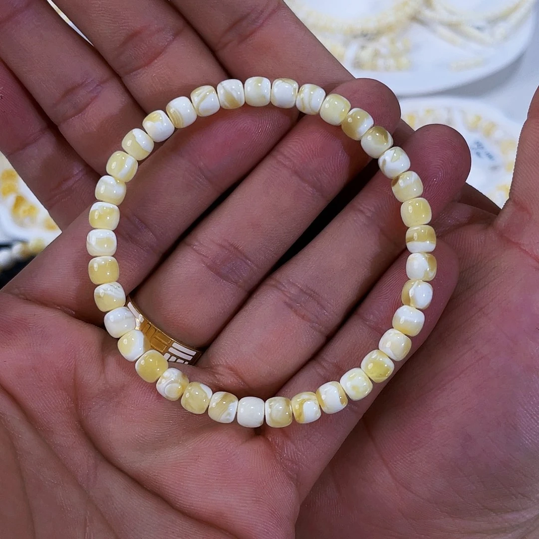 琥珀未镶嵌手链5.5m