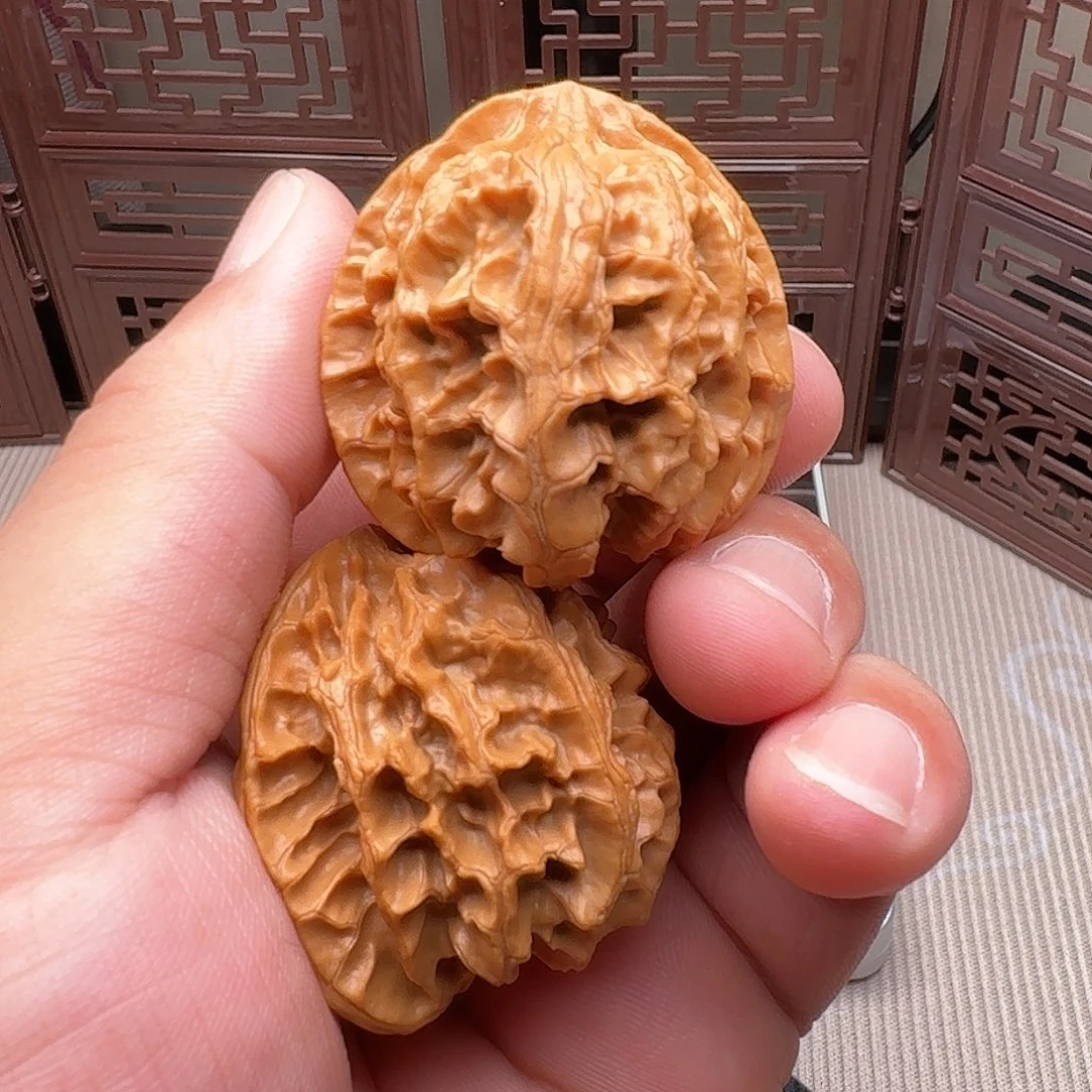 文玩核桃吊坠苹果园