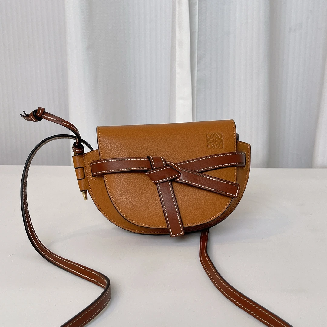 99新 LOEWE/罗意威 箱包/单肩包 罗依维焦糖色gateminiB523