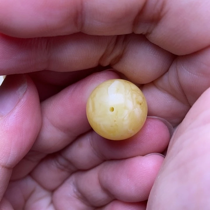 未镶嵌琥珀珠宝奇石蜜蜡1