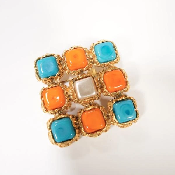 Chanel 蓝橙彩釉方形胸针