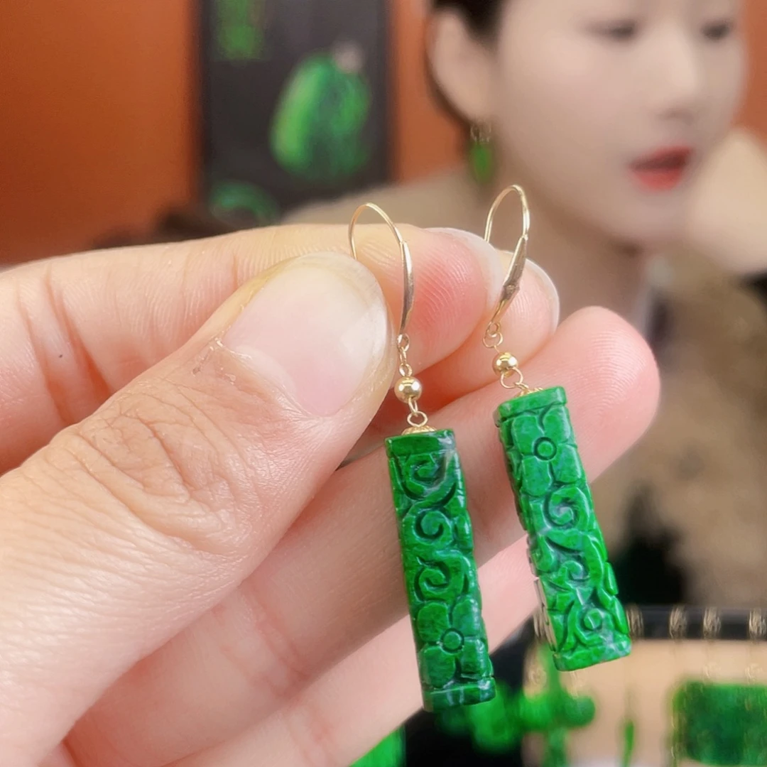 翡翠18K金镶嵌耳饰