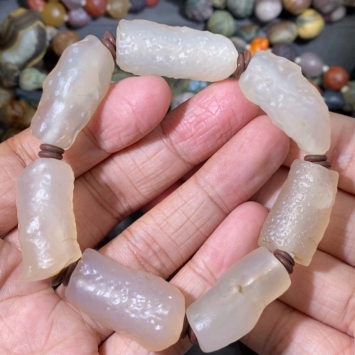 未镶嵌玛瑙/玉髓珠宝奇石