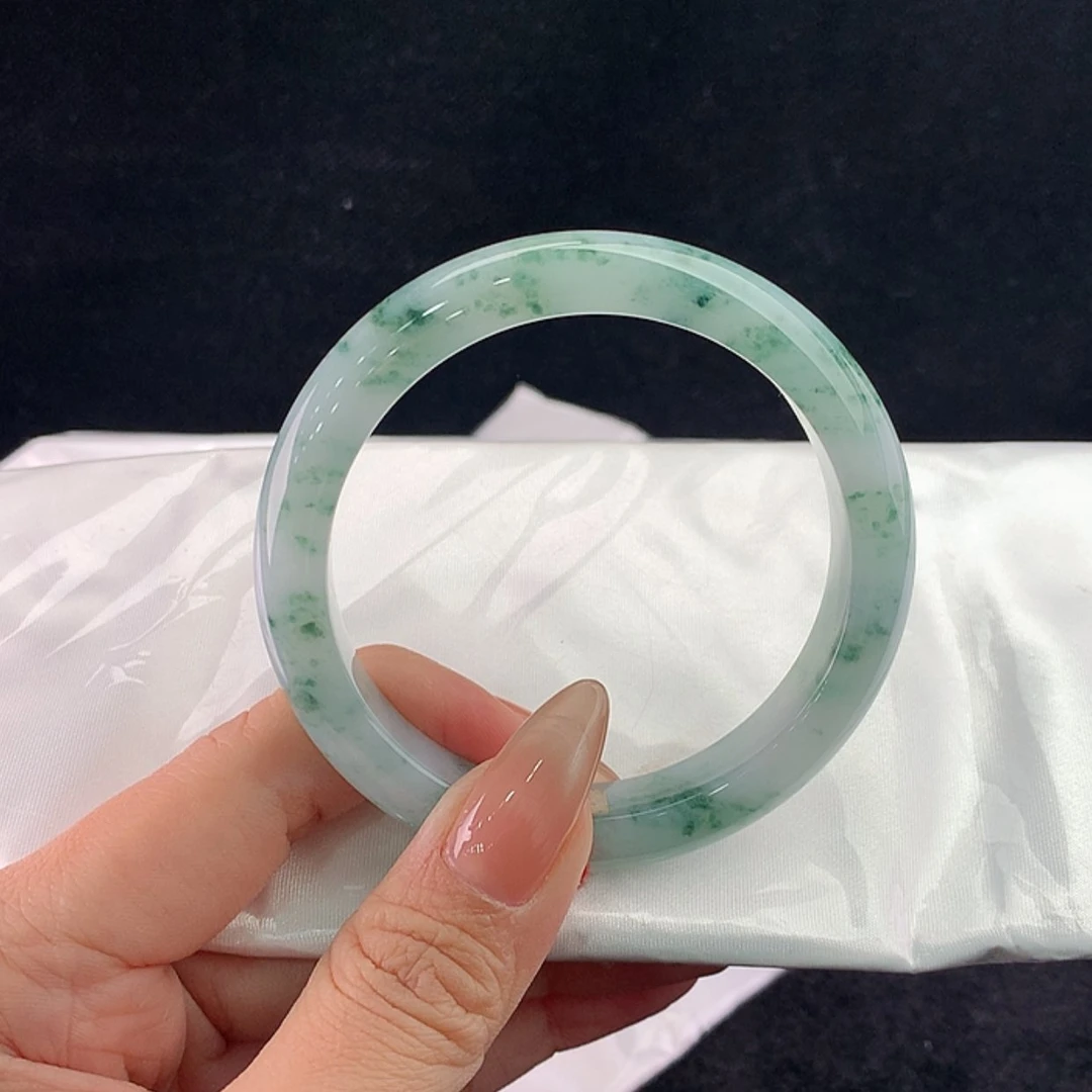 【闪购商品】未镶嵌手镯翡翠正58.4