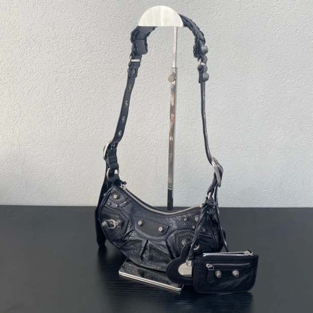 95新 Balenciaga/巴黎世家 黑银xs月牙Le cagelo单肩斜挎包底长23