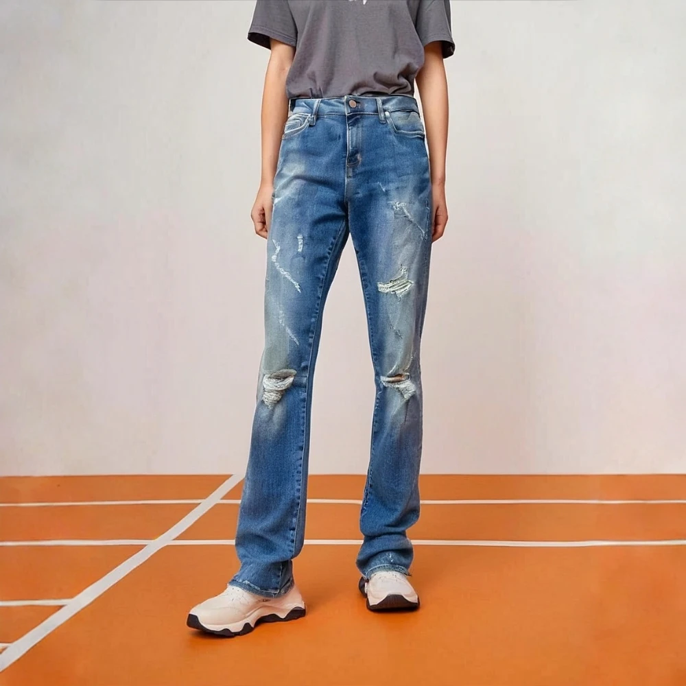 Moschino/莫斯奇诺女装刺绣做旧牛仔裤潮流浅蓝色长裤直筒破洞