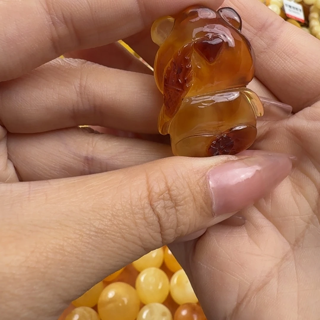 琥珀未镶嵌珠宝奇石