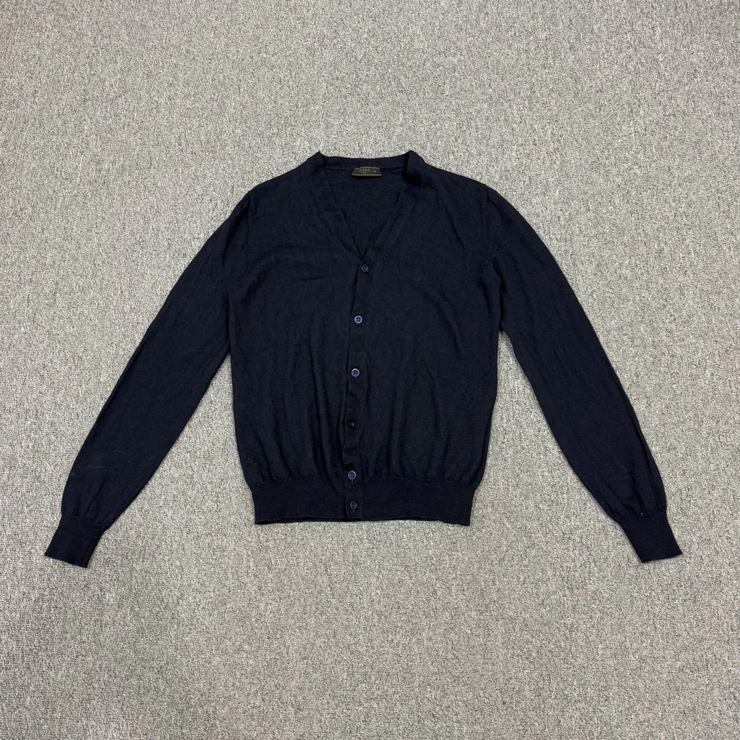 99新 Prada/普拉达 18532256 普拉达藏蓝色羊毛针织开衫 50码95新