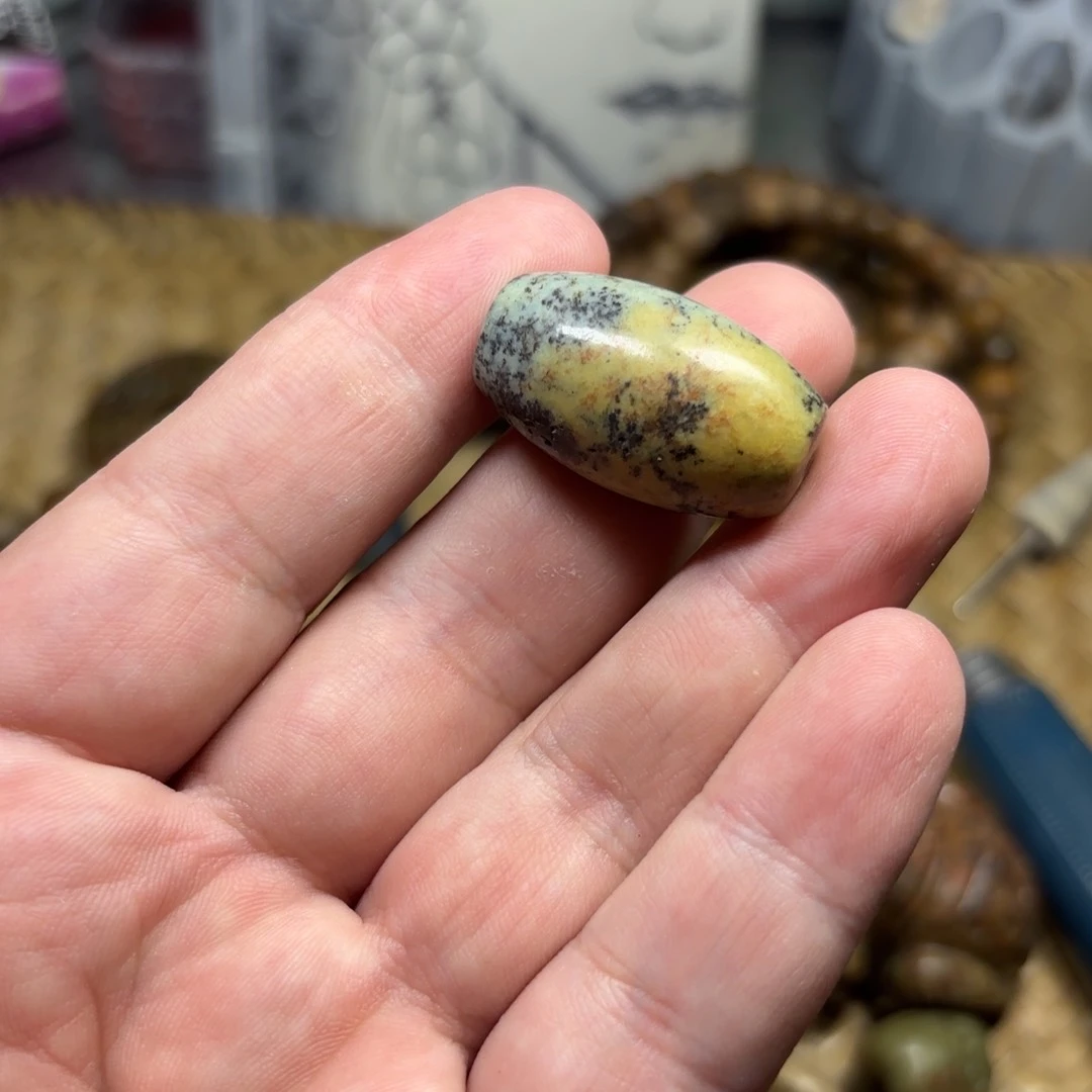 岫岩河磨玉（透闪石质玉）未镶嵌颈饰