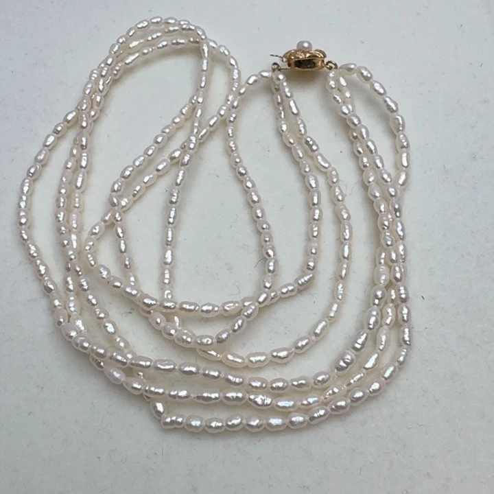 淡水珍珠颈饰未镶嵌