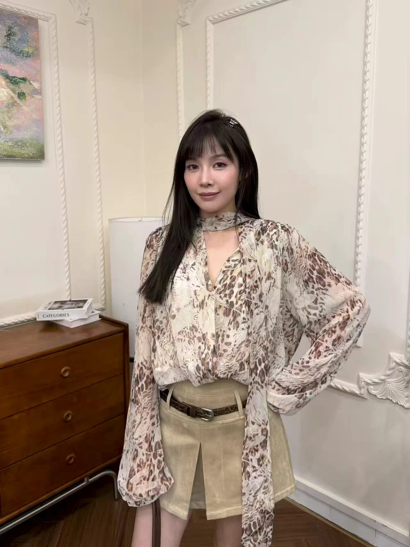 法式气质V领设计感显瘦长袖衬衫#25308