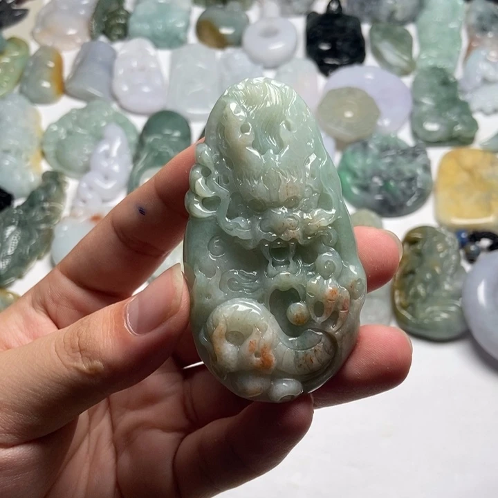 翡翠未镶嵌颈饰龙牌48