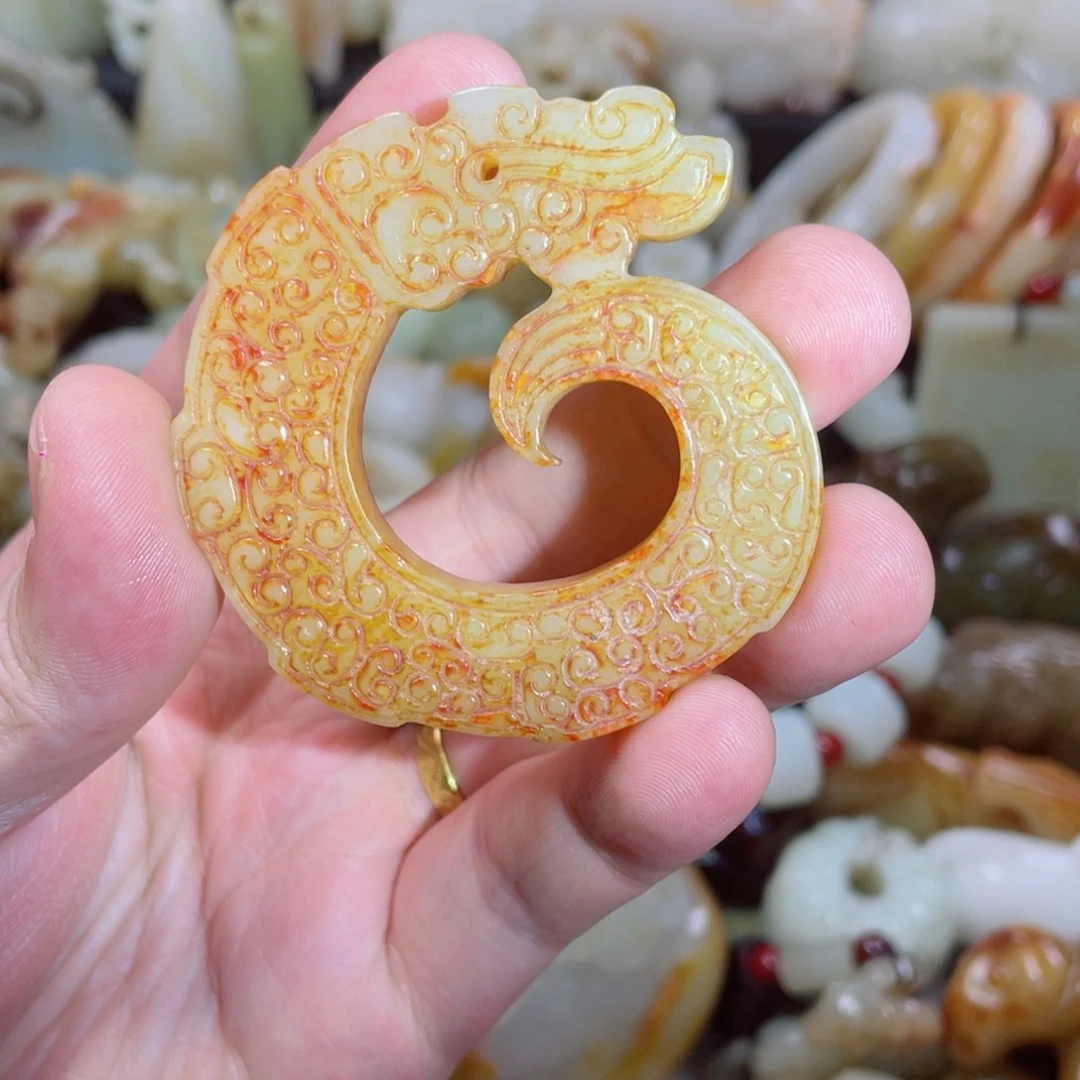 和田玉未镶嵌把件