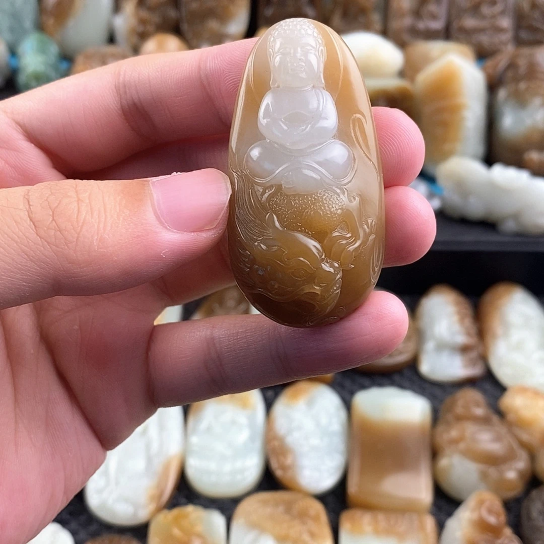 未镶嵌和田玉挂件
