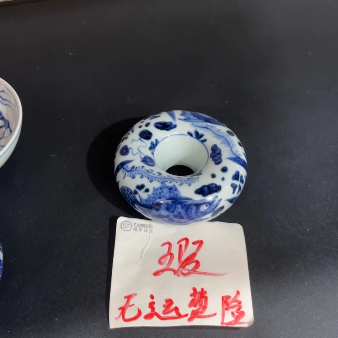 l***k青花仿元鱼藻甜甜圈